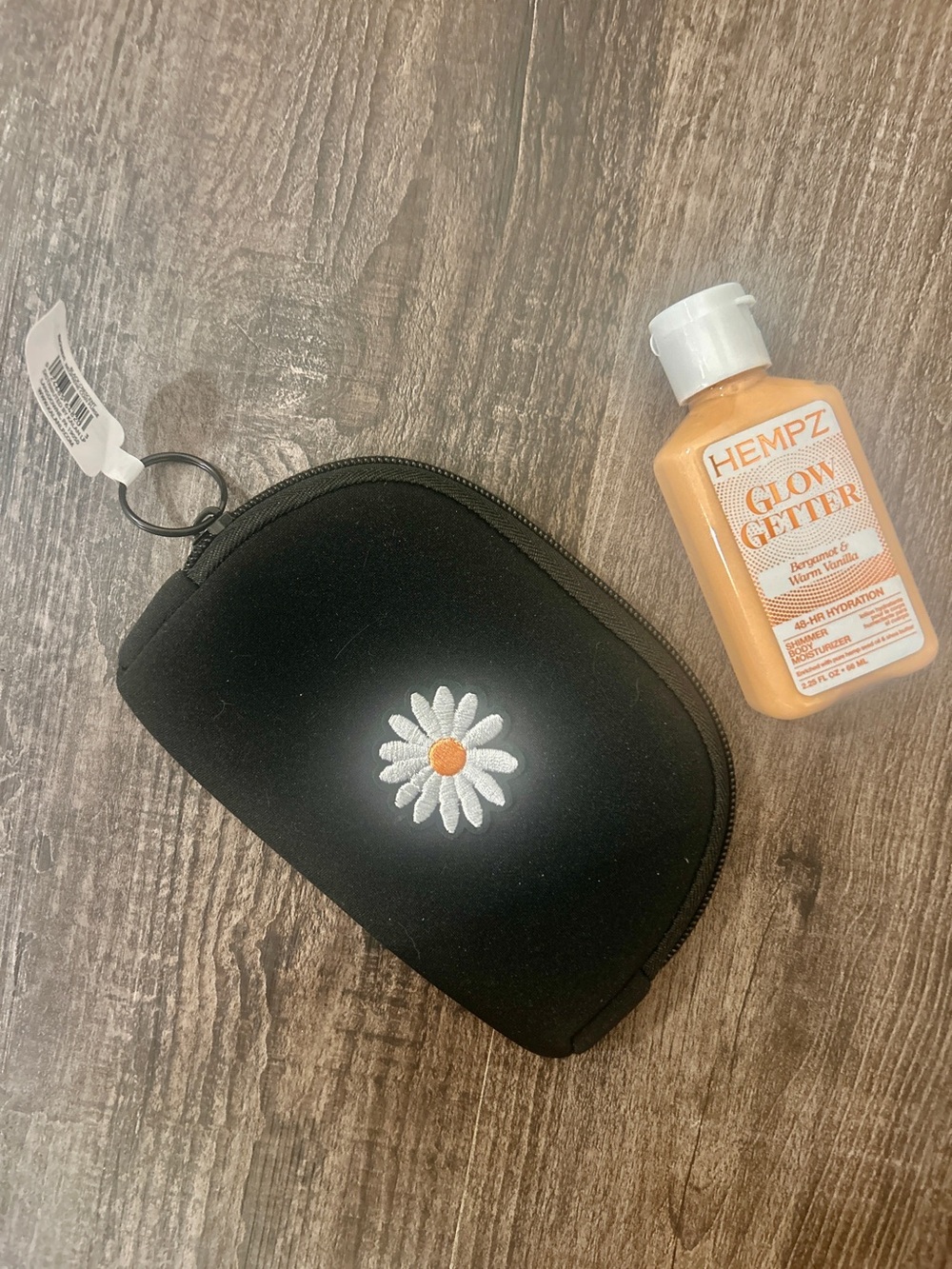 Hempz 48hr Hydration Glow Getter Bergamot Vanilla & Black Daisy Pouch